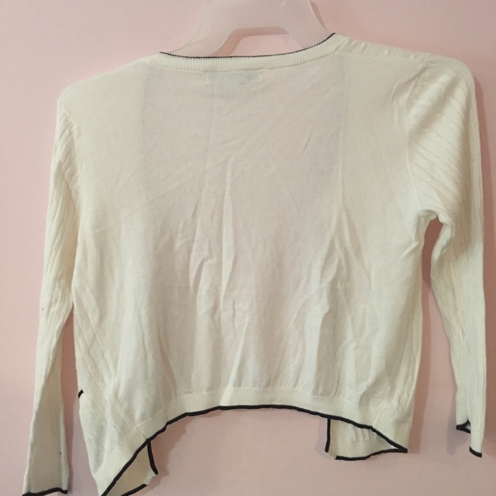 2X Host pick 🎉🎉🎉Forever 21 black and white cardigan with pockets - Picture 2 of 3